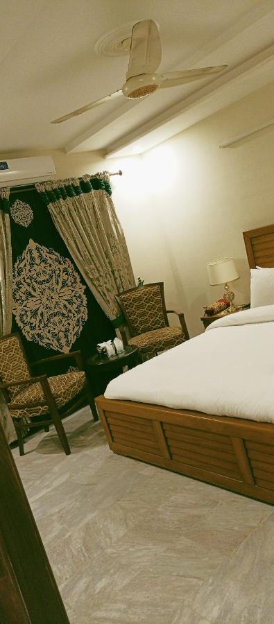 Bed & Breakfast Islamabad Hotel Quarto foto